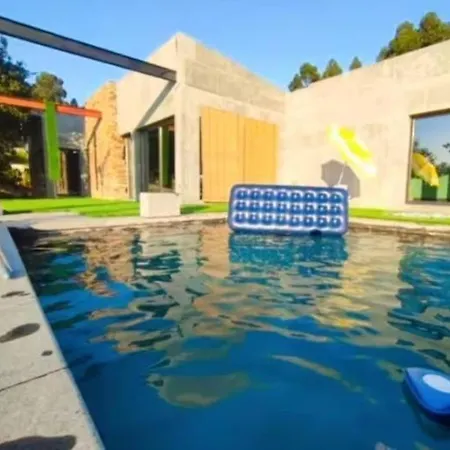 Black House Villa *
